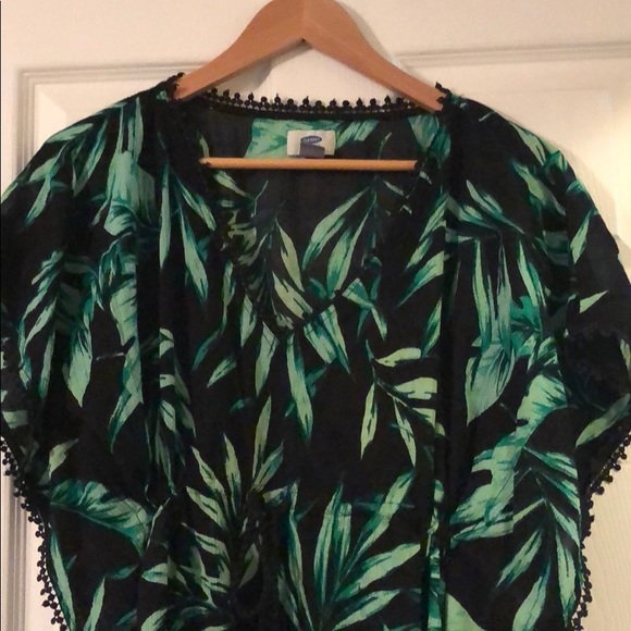 Old Navy tropical swimsuit coverup. - Picture 2 of 4